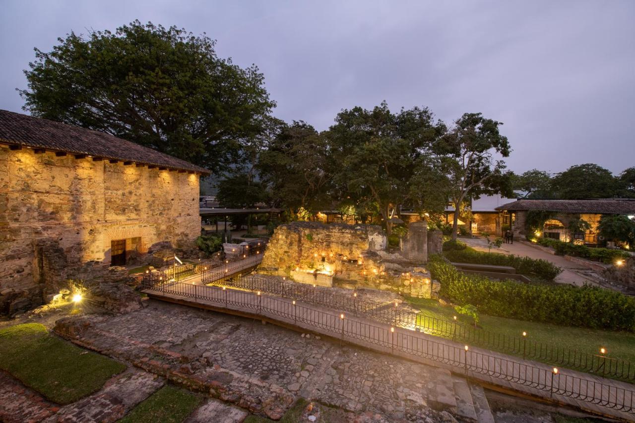 Hotel Museo Spa Casa Santo Domingo Antigua Eksteriør bilde The resort at night